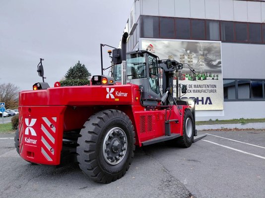 Chariot élévateur frontal 4 roues Kalmar DCG250-12S