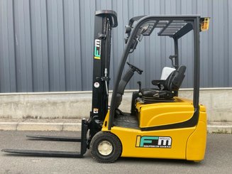 Chariot élévateur électrique Yale ERP16VT SWB - 1