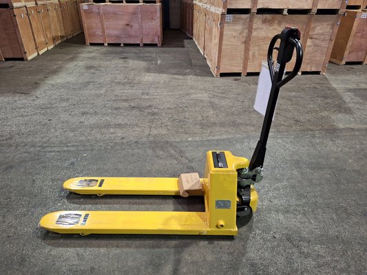Transpalette accompagnant Microlift P15SE