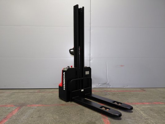 Gerbeur accompagnant Hangcha CDD12-AMC2 