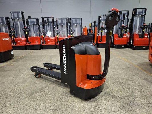 Transpalette accompagnant Hangcha CBD20-AC2