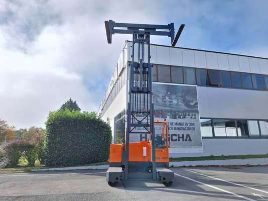 Chariot élévateur latéral multidirectionnel Hubtex MQ40