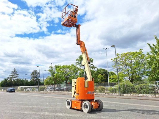 Nacelle articulée JLG E300AJP