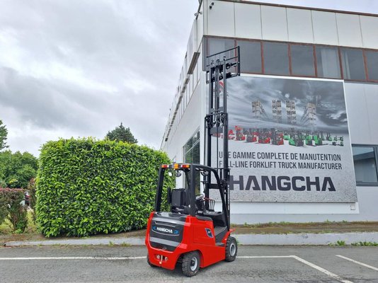 Chariot élévateur frontal 4 roues Hangcha AE20C