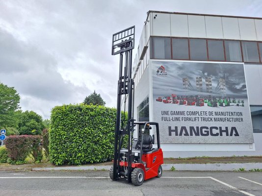 Chariot élévateur frontal 4 roues Hangcha AE20C