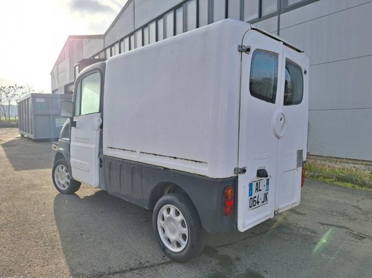 Camion fourgon Mega MULTITRUCK