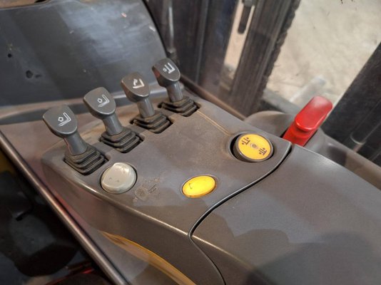 Chariot à mât rétractable Crown ESR5260-1.4