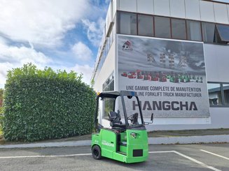Tracteur de remorquage Hangcha QDD60-XD3i - 1