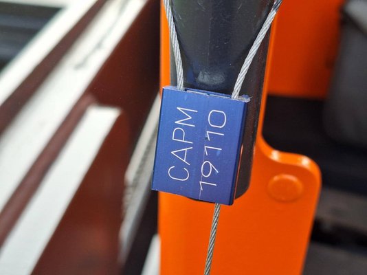Chariot élévateur latéral multidirectionnel Hubtex MQ40
