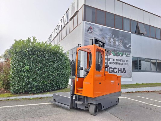 Chariot élévateur latéral multidirectionnel Hubtex MQ40