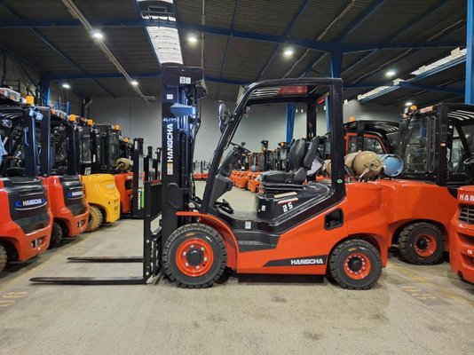 Chariot élévateur frontal 4 roues Hangcha XF25G-2