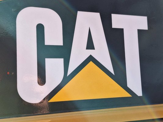 Chariot élévateur frontal 4 roues Caterpillar GP25NTD