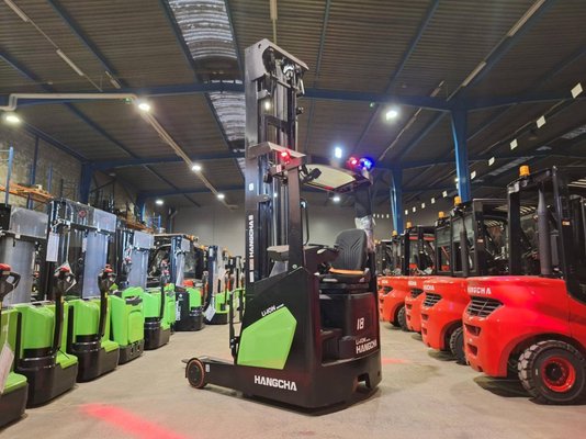 Chariot à mât rétractable Hangcha CQD18-XC5D-SI