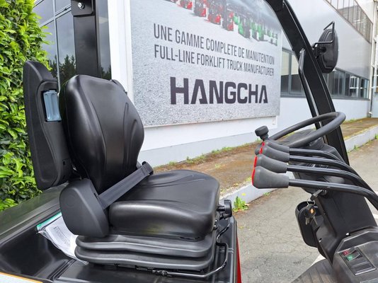 Chariot élévateur frontal 4 roues Hangcha AE20C