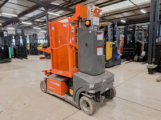 Nacelle à mât vertical JLG TOUCAN DUO