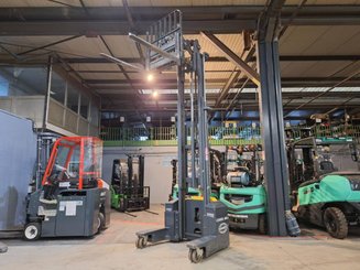 Gerbeur multidirectionnel Combilift WR4 - 18