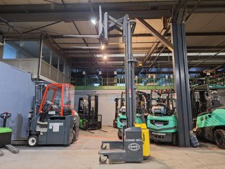 Gerbeur multidirectionnel Combilift WR4 - 17