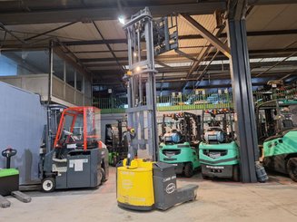 Gerbeur multidirectionnel Combilift WR4 - 15