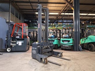 Gerbeur multidirectionnel Combilift WR4 - 2