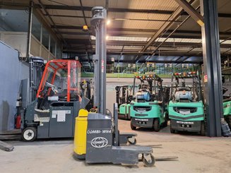 Gerbeur multidirectionnel Combilift WR4 - 4