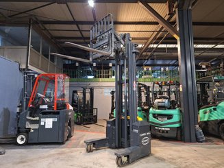 Gerbeur multidirectionnel Combilift WR4 - 1