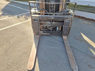 Chariot élévateur frontal 4 roues Toyota 408 FD45 N - 12