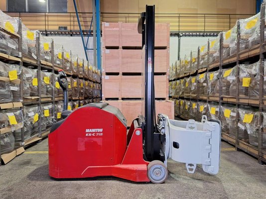 Gerbeur en porte-à-faux Manitou ES-C 713 SVC 17.V.315