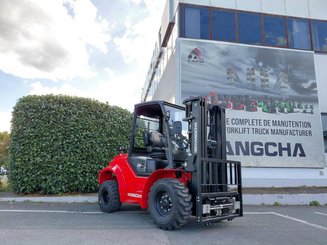 Chariot élévateur tout terrain Hangcha TT25-2 (CPCD25-X2W98E-RT2) - 1