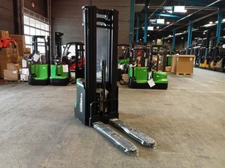 Gerbeur accompagnant Hangcha CDD20 XT1-SI - 1