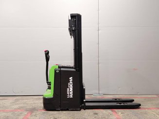 Gerbeur accompagnant Hangcha CDD12-XT1-SiL - 2