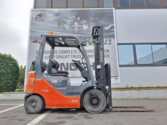 Chariot élévateur frontal 4 roues Toyota 028 FGF 15 - 5