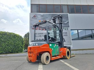 Chariot élévateur frontal 4 roues Toyota 8FBMT50 - 4
