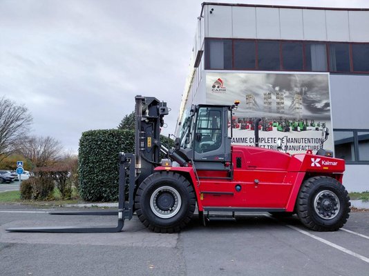 Chariot élévateur frontal 4 roues Kalmar DCG250-12S