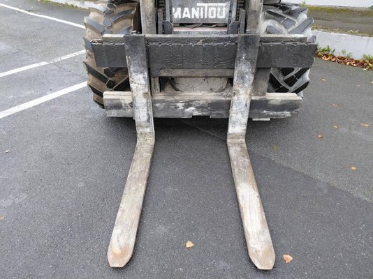 Chariot élévateur tout terrain Manitou MC50