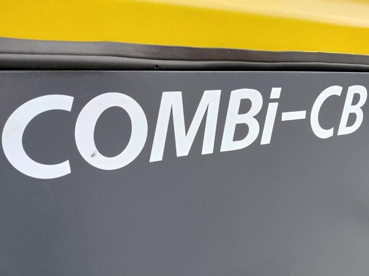 Chariot élévateur latéral multidirectionnel Combilift C4000